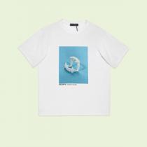 プラダコピー 通販夏に最強アイテム通年使えるアイテム半袖Tシャツ