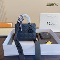 ブランド 品 激安 通販バッグDIORシンプルなデザインたくさん歩く日にも大活躍