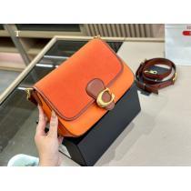 バッグCOACHブランド 通販 激安個性的な2026のコーディネートあえて透かすスタイル