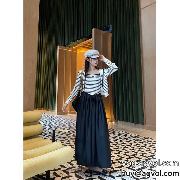 偽物 ブランド 販売セットより格上げしてアイドル着用PRADA