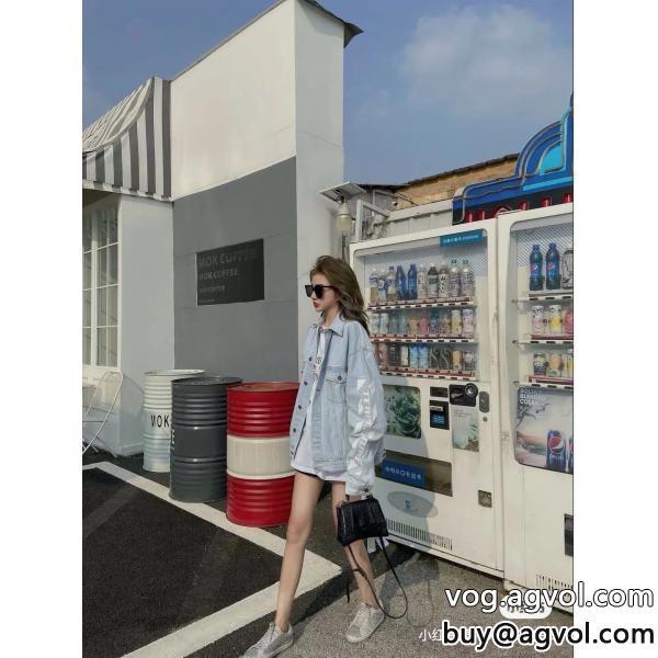 存在感のある大胆なカジュアルダウン偽 ブランド 通販コートOff-White