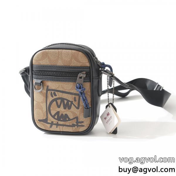 新作在庫希少合わせると明るい印象ブランド コピー 販売 バッグCOACH