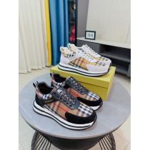 ブランド コピー 通販スニーカー最新作清涼感BURBERRY