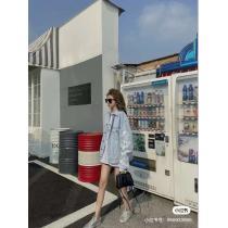 存在感のある大胆なカジュアルダウン偽 ブランド 通販コートOff-White