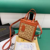 バッグ通販 ブランドCOACHふんわり柔らかモード感の高い