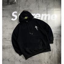 Stone Islandお洒落さんの愛用率が高い着まわしアクセントパーカーブランド 品 コピー