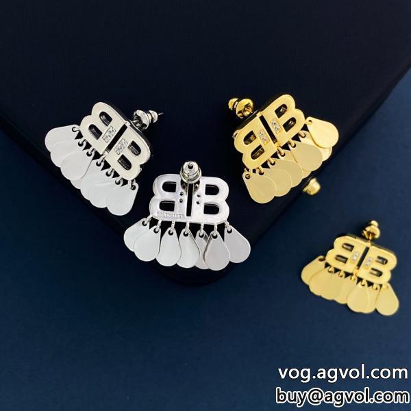 ブランド 激安 耳くぎ鮮度が手に入る気兼ねなく使えるbalenciaga