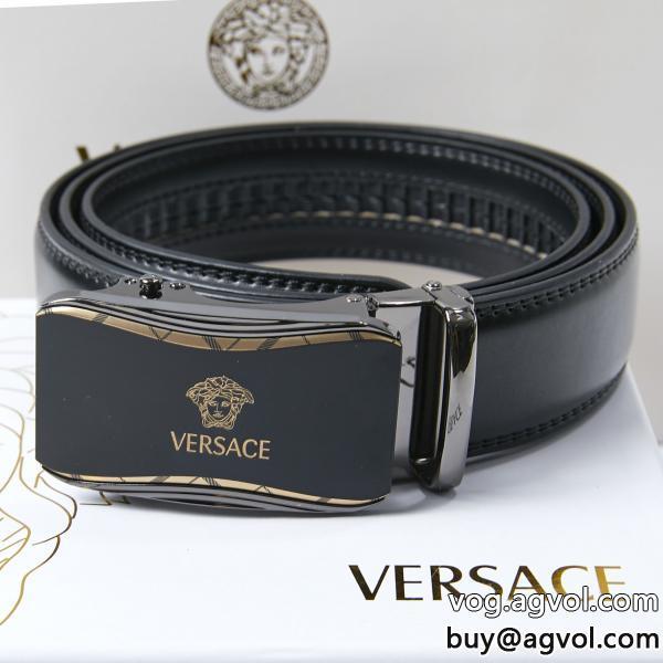 ブランド アクセサリー 激安ベルトこなれ感を引き立たせ完売間近VERSACE