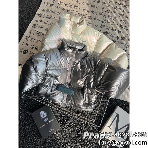 PRADAブランド コピー 品ダウンジャケット売切必至大人の余裕が漂う