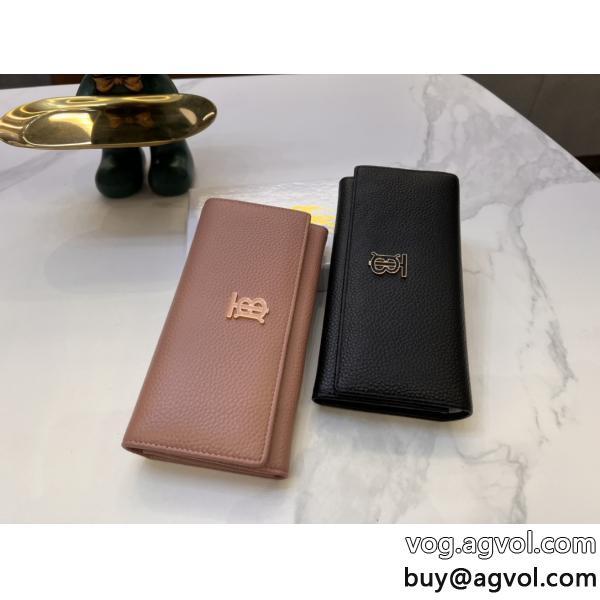 コピー 品 ブランド着こなし自在お洒落さんの愛用率が高いBURBERRY財布