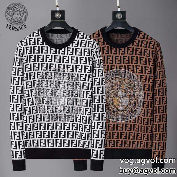 注目ブランドは2026最新柔らかい色調セーターコピー ブランドVERSACE