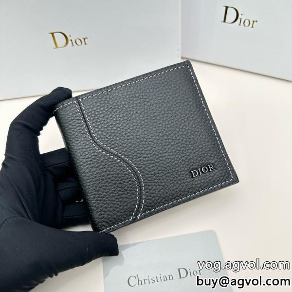 DIOR財布大人のこなれ感大人っぽいスタイルが完成ブランド 激安