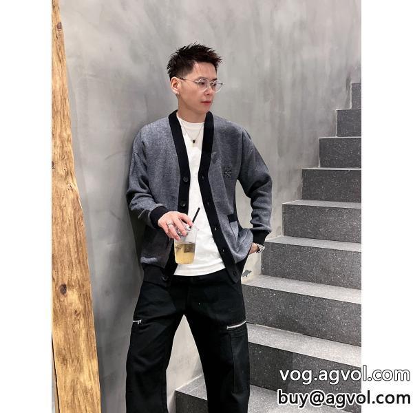 LOEWEコートブランド コピー 販売 今年の大トレンド使い勝手のよさが魅力