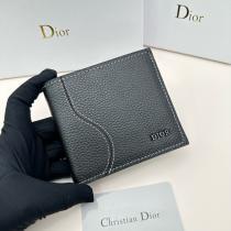 DIOR財布大人のこなれ感大人っぽいスタイルが完成ブランド 激安
