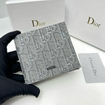 ブランド 激安 人気アイテムも同時にチェック完売必至財布DIOR
