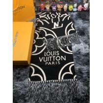 ブランド コピー 品LOUIS VUITTONマフラーふんわり柔らかより格上げして