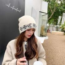上品なカジュアルコーデに今人気の秘訣帽子ブランド 品 激安 通販CHROME HEARTS