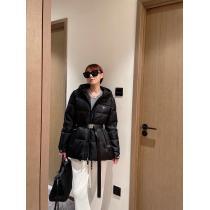 ハイセンス最新2026ダウンジャケットブランド コピー 販売PRADA