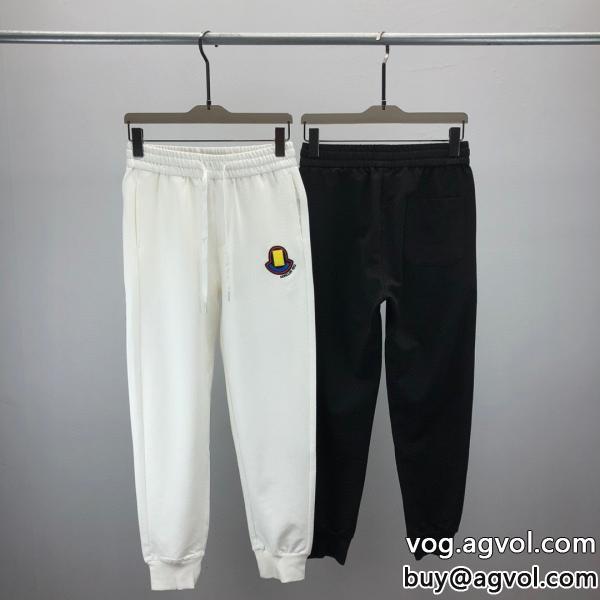 ブランド フェイクスラックス魅力が光る目を惹くMONCLER