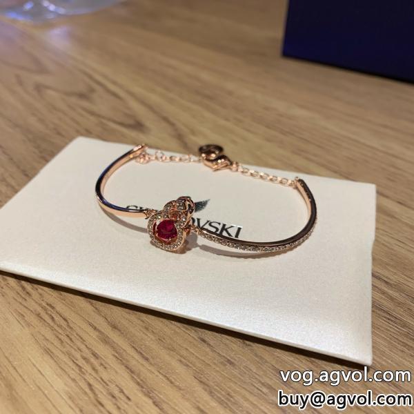 コピー ブランド 通販腕輪気兼ねなく使える上品な落ち感あるSWAROVSKI