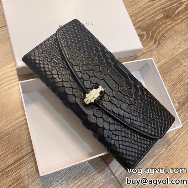 財布落ち着きある愛用者が続出中ブランド レプリカブルガリ