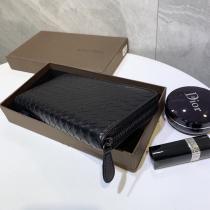 ブランド 品 コピーモンブラン財布大人で素敵洗練された魅力が光る