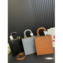 ブランド フェイクLOEWEバッグ2026シーズン継続トレンド新着数量限定