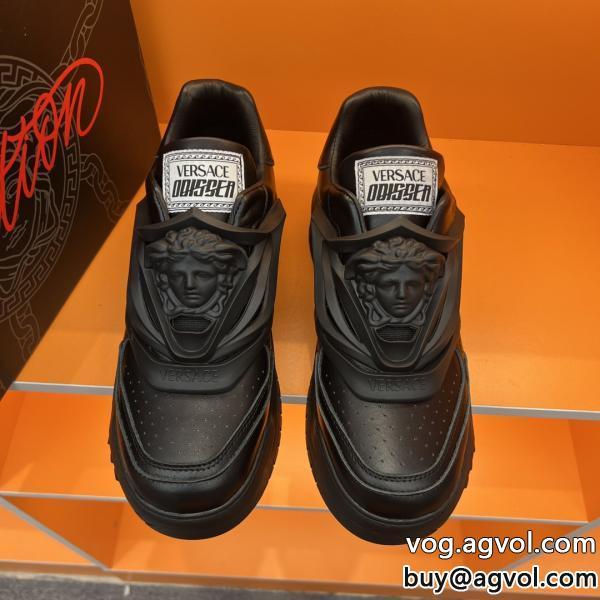 VERSACEスニーカースーパー コピー 品個性的なスタイリング入荷予定