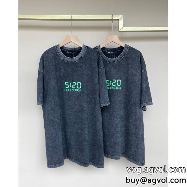 ブランド 品 コピーバレンシアガ2026年トレンド感が強いゆったりシルエット半袖Tシャツ