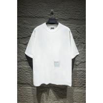 バレンシアガ半袖Tシャツ好印象な上品スタイル清潔感溢れるブランド コピー 激安