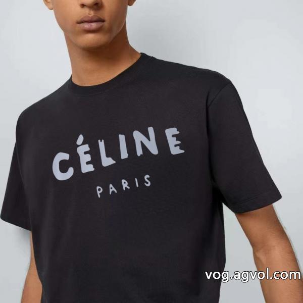 半袖Tシャツ人気沸騰中洗練されたおしゃれ感を持つCELINEブランド コピー 通販