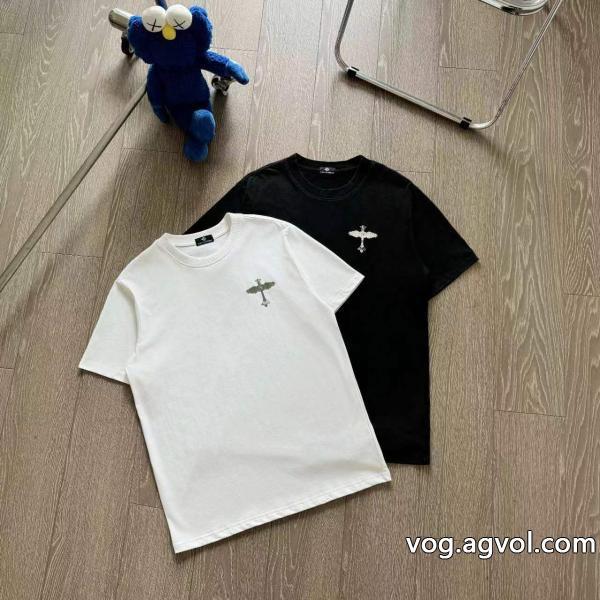 個性派さん高級感も漂いクロムハーツ半袖Tシャツブランド 偽物 通販