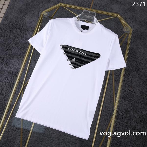 半袖TシャツSS23注目スタイル清涼感とカジュアルスタイルプラダ偽物 通販 