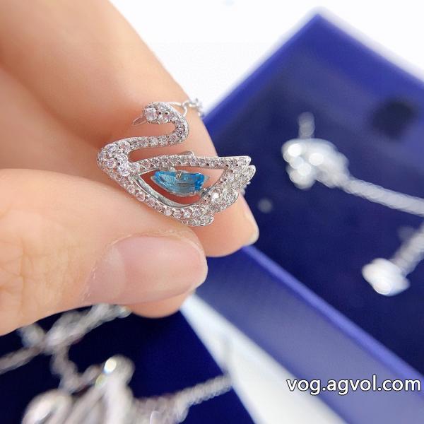 爽やかさ優しい印象を与えてくれSWAROVSKIネックレススーパー コピー 通販