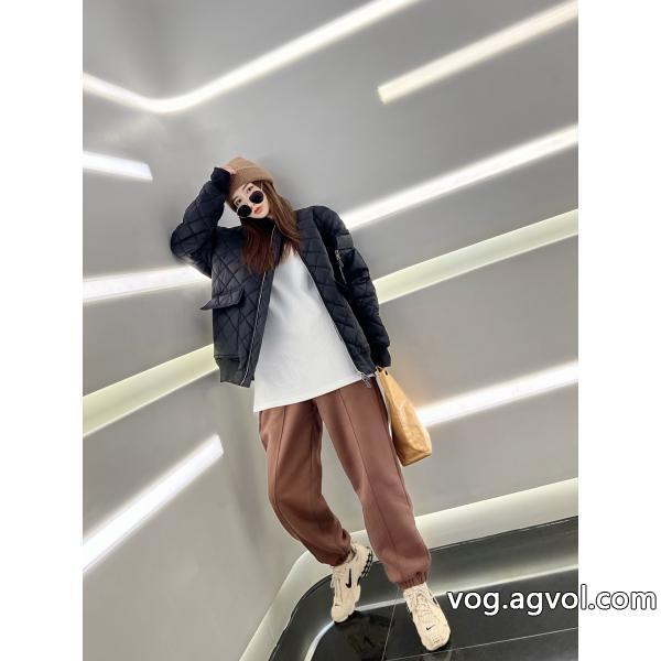BURBERRYコートブランド コピー s 級ファッションの最先端！好感度が高いアイテム