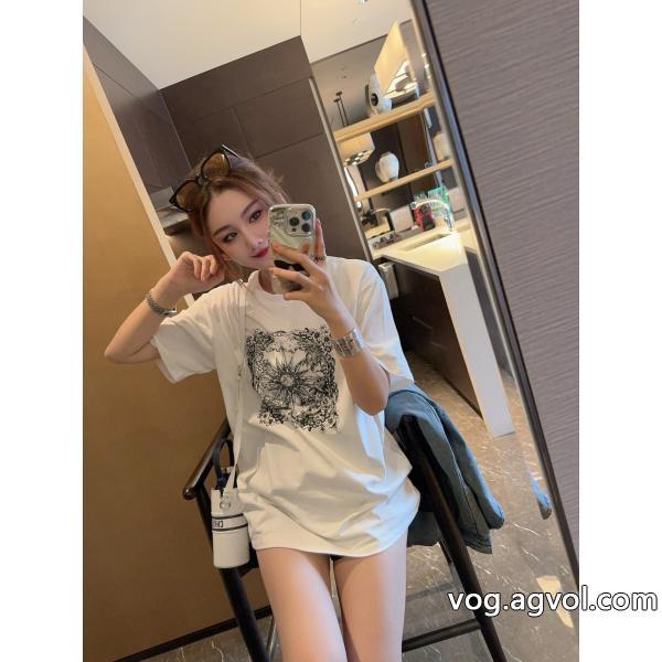 ブランド フェイクDIOR2026新作も続々登場!SS23完売必至半袖Tシャツ