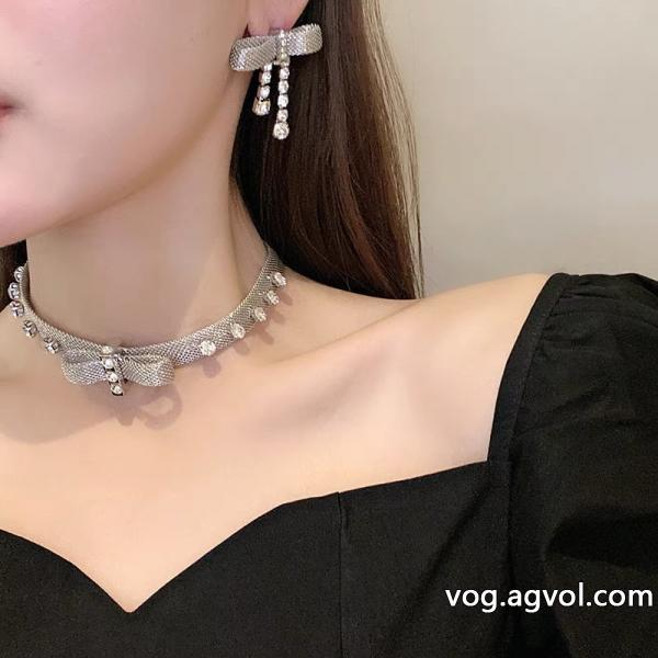 セール早いもの勝ち2026新作新品通販 ブランドMIUMIUネックレス