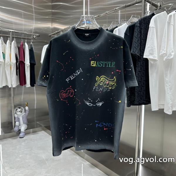 フェンディ半袖Tシャツ22/232026 新作セール中話題が沸騰中ブランド 品 コピー