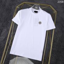 ヴェルサーチ半袖Tシャツ偽 ブランド 大絶賛クラシカルな雰囲気
