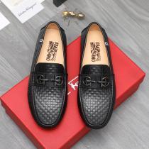 スニーカーFERRAGAMO高級感あるスタイルきちんと感が抜群ブランド コピー 販売