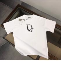 ブランド 品 スーパー コピー半袖Tシャツ最高のエレガント2026年SSのトレンドDIOR