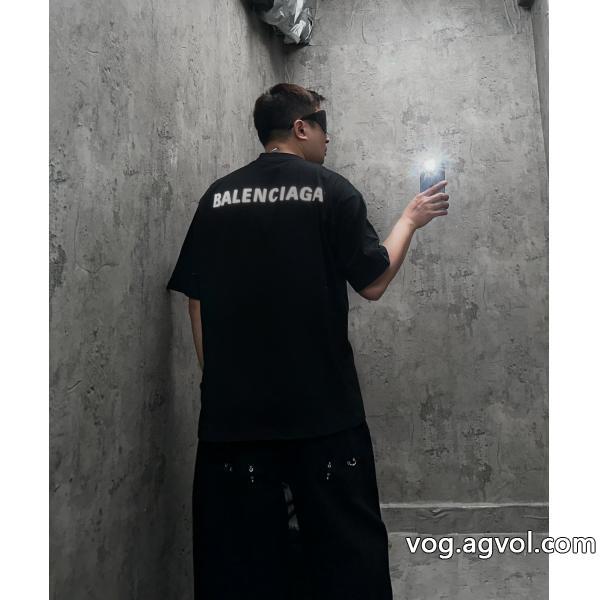 balenciaga激安 ブランド 通販半袖Tシャツ大人の雰囲気たっぷり海外限定