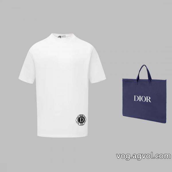 風合いが魅力コーデ選ばずおしゃれのポイント偽物 通販 DIOR半袖Tシャツ
