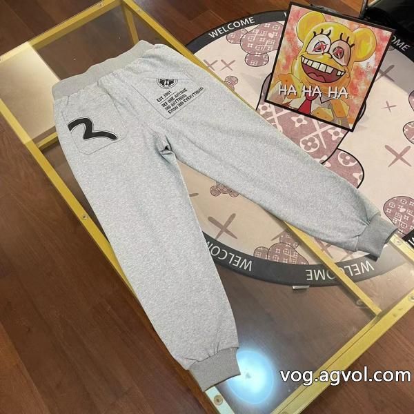 今季話題の一級品優れものエヴィススラックススーパー コピー 通販 優良