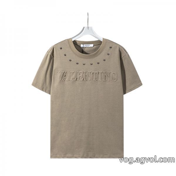 VALENTINOブランド 偽物 激安半袖Tシャツ高級感も漂い夏の買い必須！