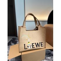 バッグLOEWE世の流行に左右されないデザイン永遠の定番ブランド コピー 優良