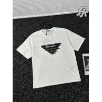 ブランド 偽物 激安 通販半袖Tシャツ在庫希少オシャレな印象にPRADA