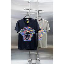 偽 ブランド半袖Tシャツ即完売SS23注目スタイルヴェルサーチ