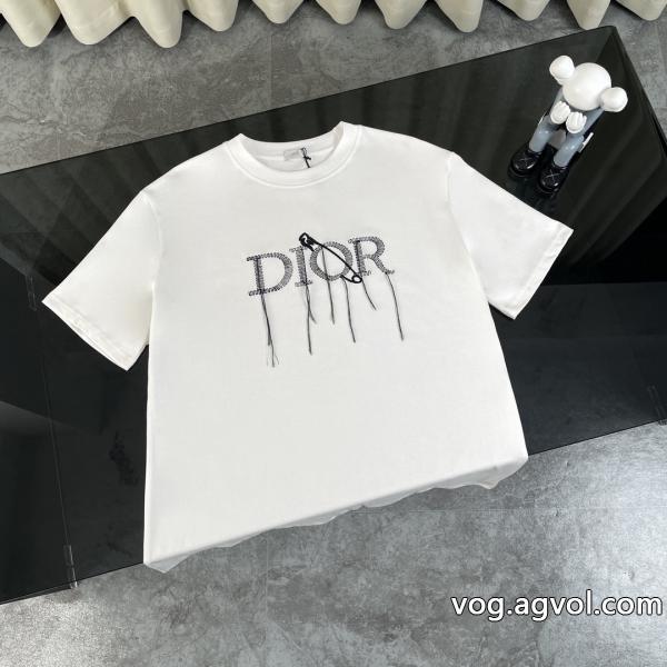DIOR偽 ブランド 通販半袖Tシャツ定番人気気分が上がる