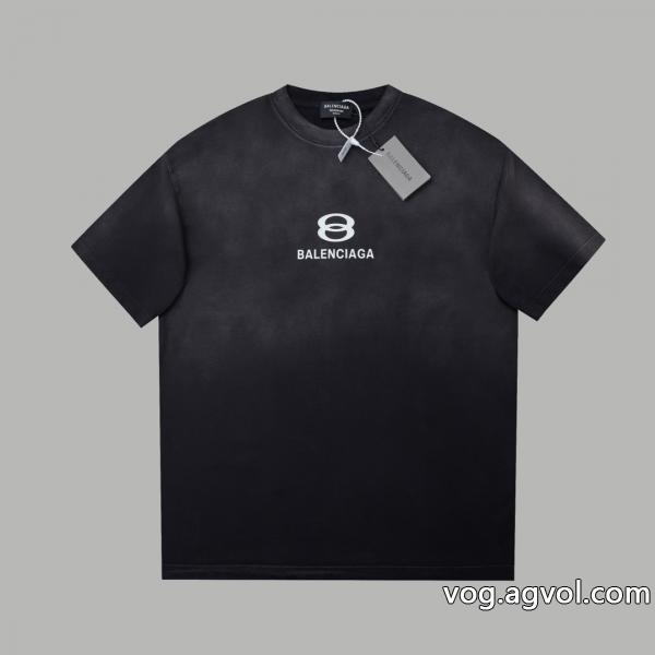 海外大人気お洒落さんの愛用率が高いバレンシアガ半袖Tシャツブランド 激安